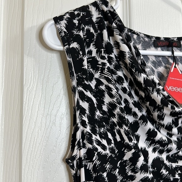 Vessos Cowl Neck Black White Animal Print Fit Flare Dress NWT Size M -Fits Small - Picture 9 of 12